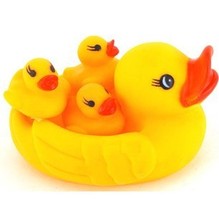 婴儿戏水玩具 游泳鸭子 婴儿玩具 宝宝戏水鸭子发声随床购买包邮