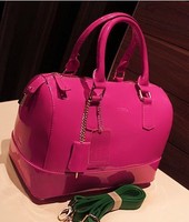 粉红色女包包2015新款欧美韩版手提斜挎波士顿圆桶糖果色果冻漆皮