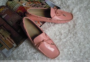 意大利工艺浅口低帮粉红色漆皮 方头中性豆豆鞋休闲平底百搭女鞋