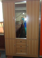 深圳简约三门柚木板式衣柜 推门带镜大容量衣柜 家庭实用租房特价