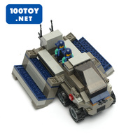轮式装甲运兵车 特种部队 军事玩具 益智拼装积木模型 运输车