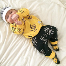 0-1岁宝宝黄色t恤长袖秋季婴儿套装0-6个月小童男套装1-3岁秋装潮