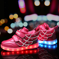 带翅膀闪光童鞋儿童运动鞋男童夜光鞋LED带灯鞋女童充电发光童鞋