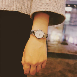 韩国森女生钢带超薄手表学生银色金属链条简约复古情侣石英表圆形