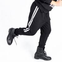 跳街舞新款儿童运动休闲裤子男童黑色长裤收口两条杠运动裤潮裤