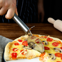 披萨轮刀比萨光刀起酥轮刀披萨刀切刀滚刀不锈钢烘焙烘焙diy工具
