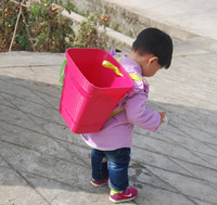 新款儿童舞蹈道具小背篓 小背篼 幼儿园玩具收纳框 塑料小桶