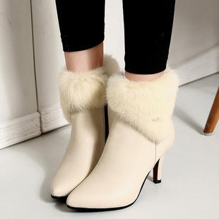 冬新款女靴潮加绒加厚细跟高跟尖头马丁靴便宜学生中筒靴保暖皮靴