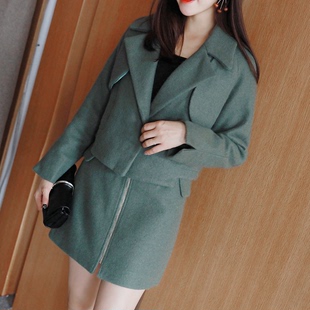 2017新年新款女装韩版休闲时尚细毛呢柔软保暖两件套装特