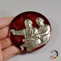 红色毛主席像章7厘米毛主席与林彪检阅图案像章