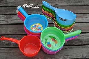 加厚通用批发 彩色方形水瓢 宝宝洗澡水勺 厨房塑料水舀 水瓢浴勺