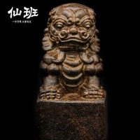 大量批发越南天然沉香木雕文玩手把件狮子印章红木小件收藏工艺品