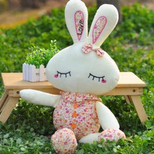 包邮大小号兔子超可爱 LOVE兔活动礼品送朋友同学礼物 娃娃公仔