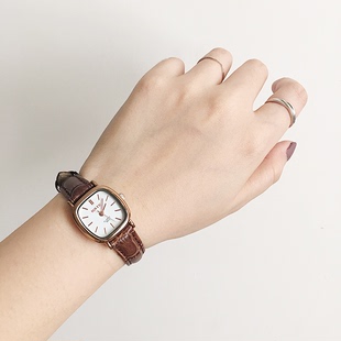 【发现优品】 原创复古文艺手表女学生韩版简约小方形真皮带手表