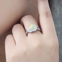 豪华群镶克拉效果彩色钻石戒指 异形彩钻女戒 中彩心形黄钻女戒