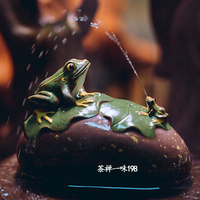 宜兴紫砂茶宠雕塑摆件陈真手制石头喷水蛙青蛙茶玩茶盘雕塑摆件