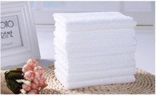 酒店宾馆足疗洗浴一次性白色毛巾方巾美容面巾超纤维毛巾厂家批发