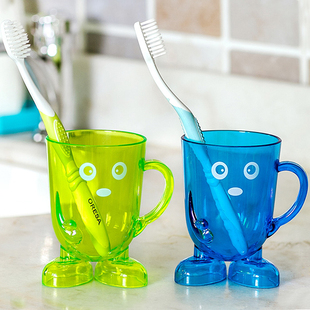 可爱卡通小熊漱口杯塑料透明带手柄情侣洗漱杯牙缸儿童牙刷杯子