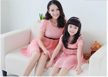 亲子装纯色夏季夏装韩版一家三口夏母女装粉色蕾丝连衣裙2016新款
