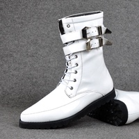 男靴子漆皮尖头中筒马丁靴韩版时尚皮靴演出个性潮流牛仔靴黑白色